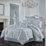 Malita 4-Piece Comforter Set