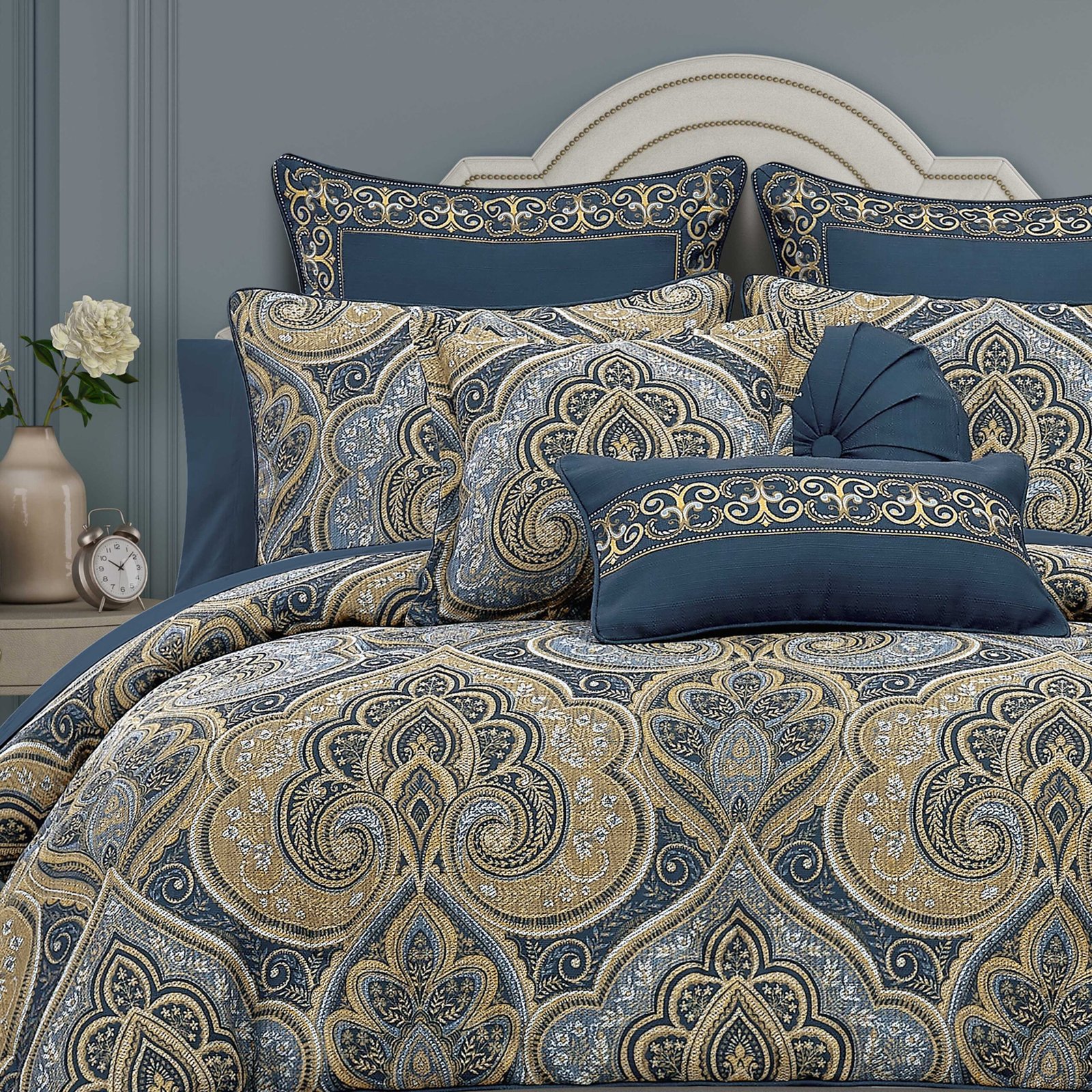 MessinaNavy3PieceComforterSet-2.jpg